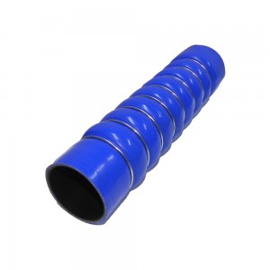 Mangueira Intercooler Volvo VM260 380 70x76x345mm 21184401