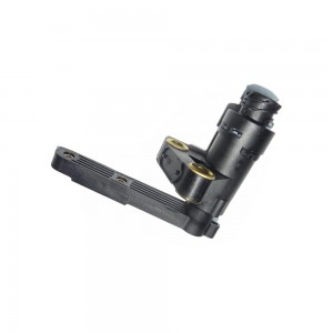 Valvula Niveladora Suspensao Traseira Scania R124 2099046